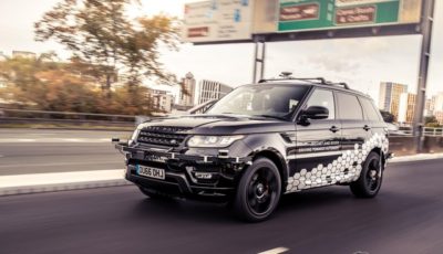ランドローバーの自動運転車の公道テスト