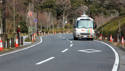 日野自動車『リエッセII』に自動運転AIと制御コンピュータ、制御装置を後付けした埼玉工業大学 自動運転バス