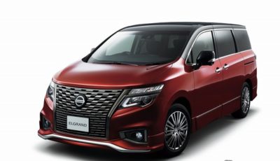 日産 エルグランド 250ハイウエイスター S アーバンクロム（ディープクリムゾン）