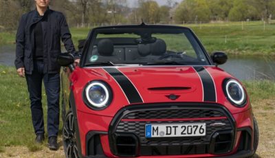 MINI コンバーチブル 改良新型とMINIブランドを統括するベルント・ケルバー氏