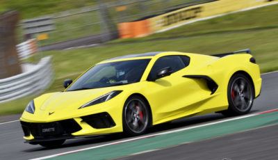 シボレー コルベット 新型（クーペ 3LT）