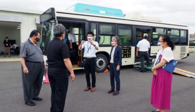 茨城県つくば市の日本自動車研究所において実施された交通制約者や専門家による評価会