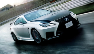 レクサス RC F パフォーマンスパッケージ