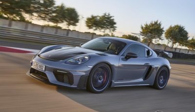 ポルシェ ケイマンGT4 RS