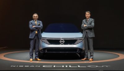 NISSAN Chill-Outとアシュワニ・グプタ最高執行責任者（左）/内田誠社長（右）