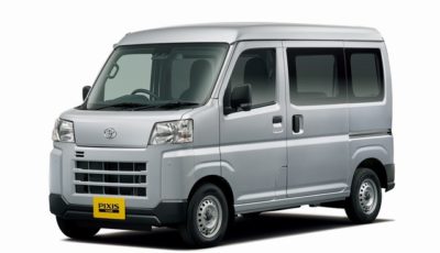 トヨタ ピクシス バン デラックス（4WD CVT）（ブライトシルバーメタリック）