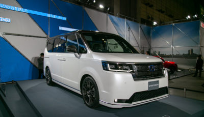 ホンダは ステップワゴン新型 や ヴェゼル など、e:HEVカスタムを展開…東京オートサロン2022