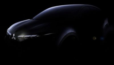 三菱 ASX（ RVR に相当）新型のティザー写真