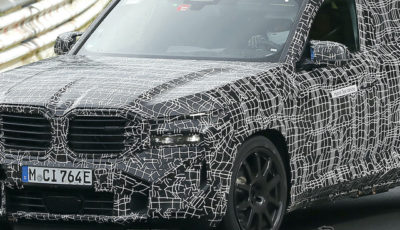 BMWの最高級SUV「XM」プロトタイプ（スクープ写真）