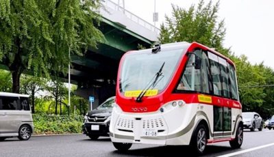 実証実験で使用する車両
