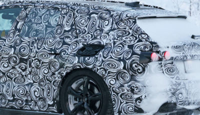 アウディ A4 アバント PHEVモデルの次期型プロトタイプ（スクープ写真）