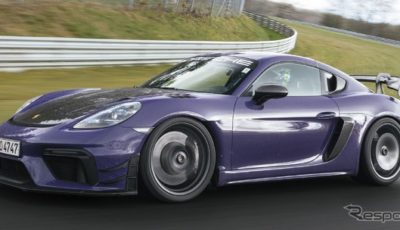 ポルシェ 718 ケイマン GT4 RS の「マンタイキット」装着車