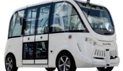 富士吉田市で自動運転EVバス