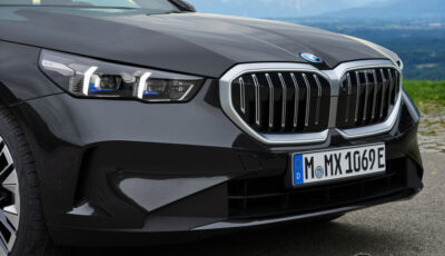 BMW 5シリーズ・セダン 新型のPHEV「530e」