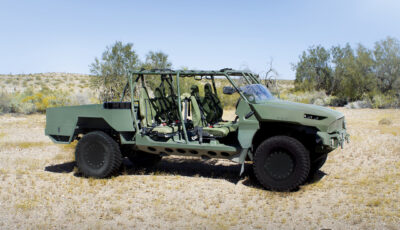 シボレーのピックアップトラックベースのGMの軽戦術車両