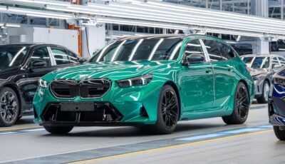 ドイツ・ディンゴルフィング工場で生産開始したBMW M5ツーリング 新型