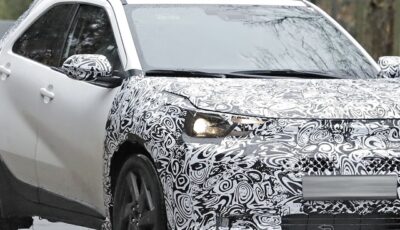 トヨタ アイゴX 改良新型のプロトタイプ