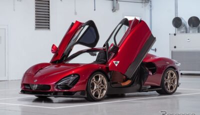 アルファロメオ『33ストラダーレ』新型の第1号車を生産完了