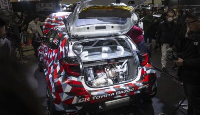 開発中の直列4気筒2.0リットルターボをミッドシップに搭載する「GRヤリス M コンセプト」（東京オートサロン2025）