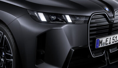 BMW『iX』改良新型の「M70 xDrive」