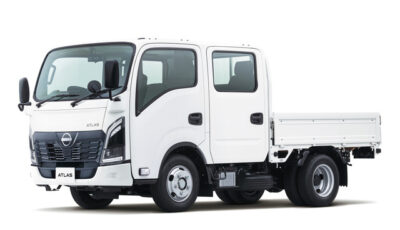 日産『アトラス』の「普通免許対応モデル」のダブルキャブ