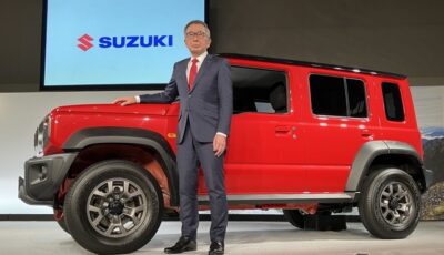 スズキ・ジムニーノマドと鈴木社長