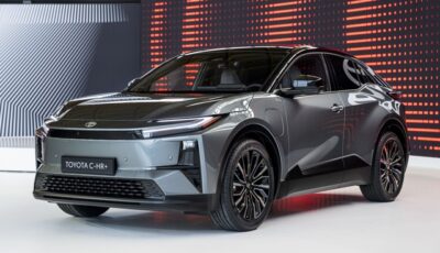 トヨタ C-HR+