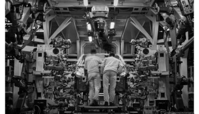 写真家アレッサンドロ・ドビチ氏が撮影した新型『コンパス』のティザー写真