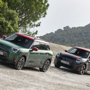 MINI『ジョン・クーパー・ワークス・エースマン』とMINI『ジョン・クーパー・ワークス エレクトリック』