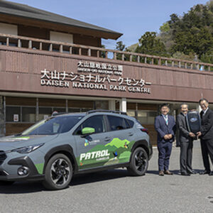 自然公園財団の鳥取支部大山事業地へパトロールカーとしてスバル・クロストレックを納車