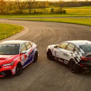 HRCが開発中のパフォーマンスパーツを搭載したアキュラ『インテグラ・タイプS』と『TLXタイプS』