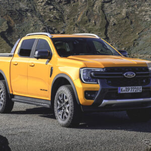 フォード レンジャー ワイルドトラック PHEV