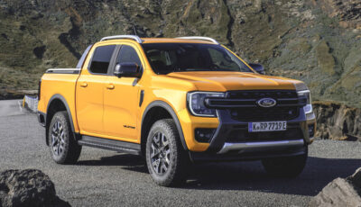フォード レンジャー ワイルドトラック PHEV