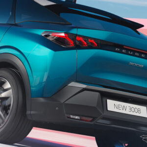 プジョー 3008 新型（ハイブリッド）