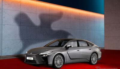 「第82回ベネチア国際映画祭」の公式車両に起用されたレクサス ES