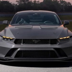 フォード『マスタング GTD』の「リキッドカーボン」