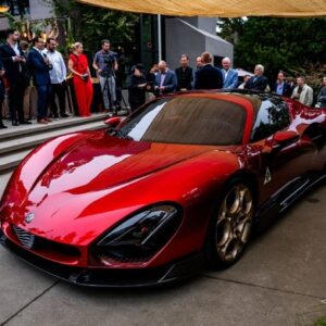 北米デビューを果たしたアルファロメオ『33ストラダーレ』新型