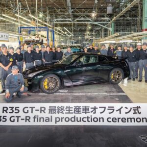 日産GT-Rの最終モデルがラインオフ