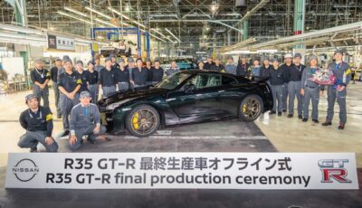 日産GT-Rの最終モデルがラインオフ