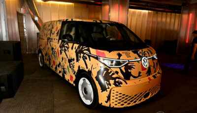 VW『ID.Buzz』のアートカー