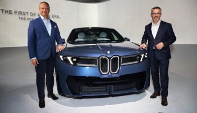 BMW iX3 新型