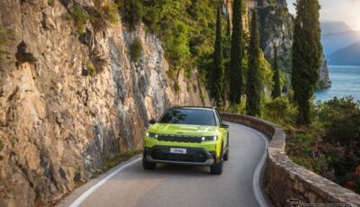 ジープ・コンパス 新型の「アルティテュード」