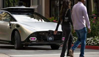 テンサーのレベル4自動運転「ロボカー」をライドシェア大手の米リフトが導入へ