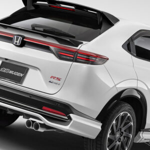 無限『ヴェゼル e:HEV RS』エクステリアパーツ装着例
