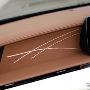 LC特別仕様車専用 グラデーション刺繍(インテリアカラー:サドルタン&ホワイト)