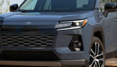 「輸入するの？」トヨタ『RAV4ハイブリッド』新型が先行して米国発売へ！SNSの注目は「ハンマーヘッド顔」