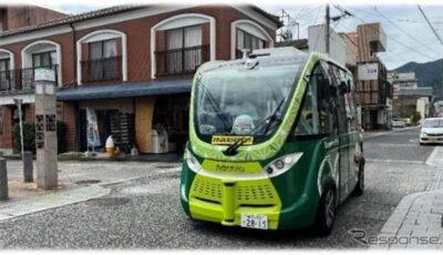 最新型の自動運転EVバス「EVO」