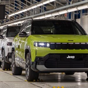 ジープ『コンパス』新型の生産をイタリアのステランティス工場で開始