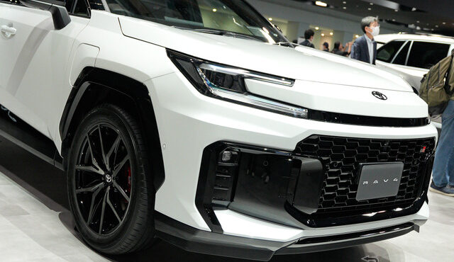 トヨタ RAV4 GRスポーツ(ジャパンモビリティショー2025)