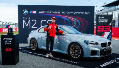 BMW M2 CSを2025年MotoGP最速予選ライダーのマルク・マルケス選手が獲得